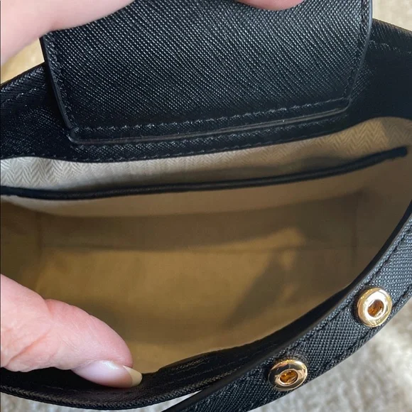 Beautiful Tory Burch Black Crossbody Bag - Picture 5 of 6